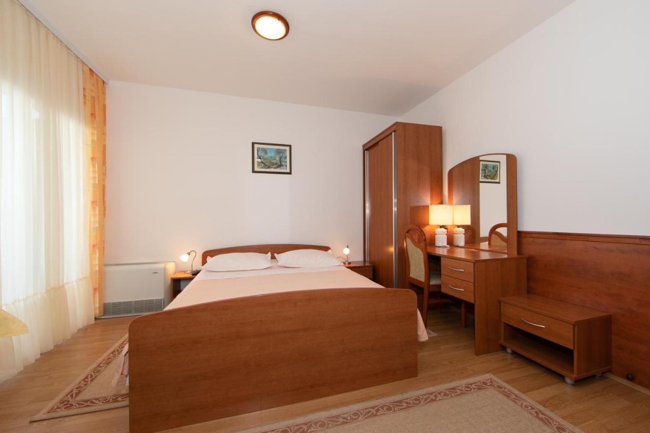 Apartmani Biser Тучепи Экстерьер фото