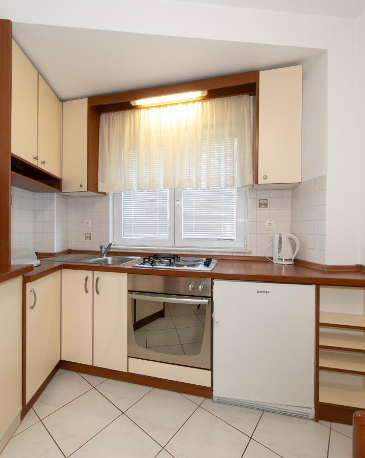 Apartmani Biser Тучепи Экстерьер фото