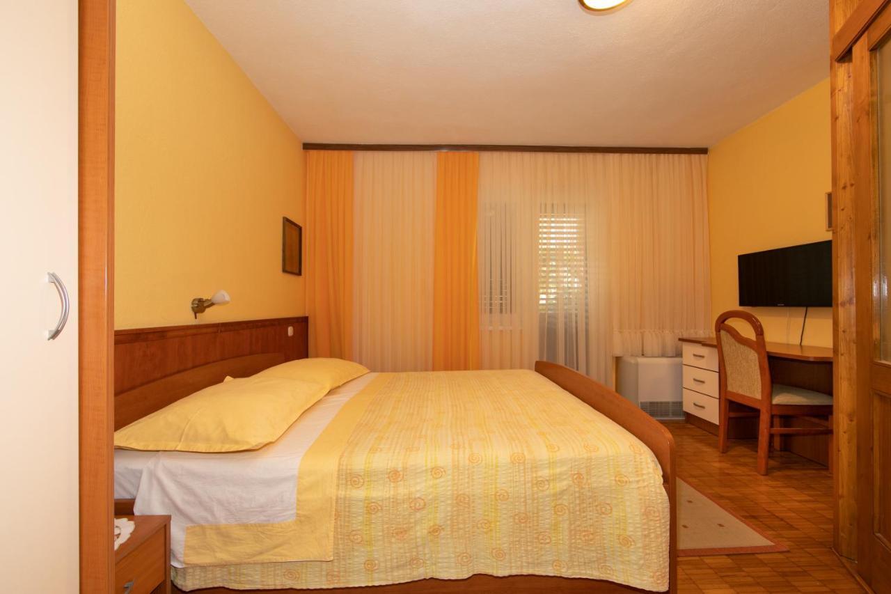 Apartmani Biser Тучепи Экстерьер фото