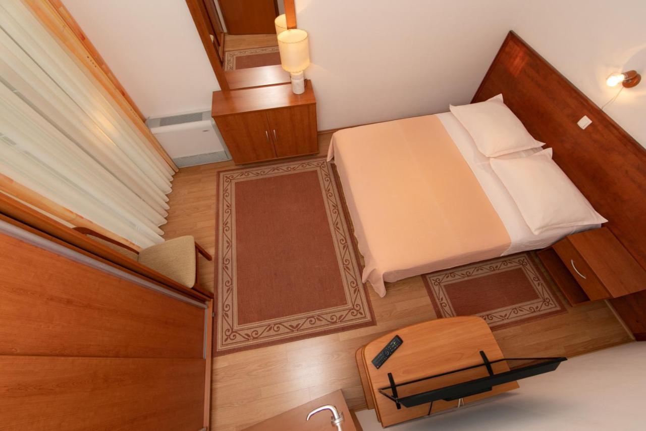 Apartmani Biser Тучепи Экстерьер фото